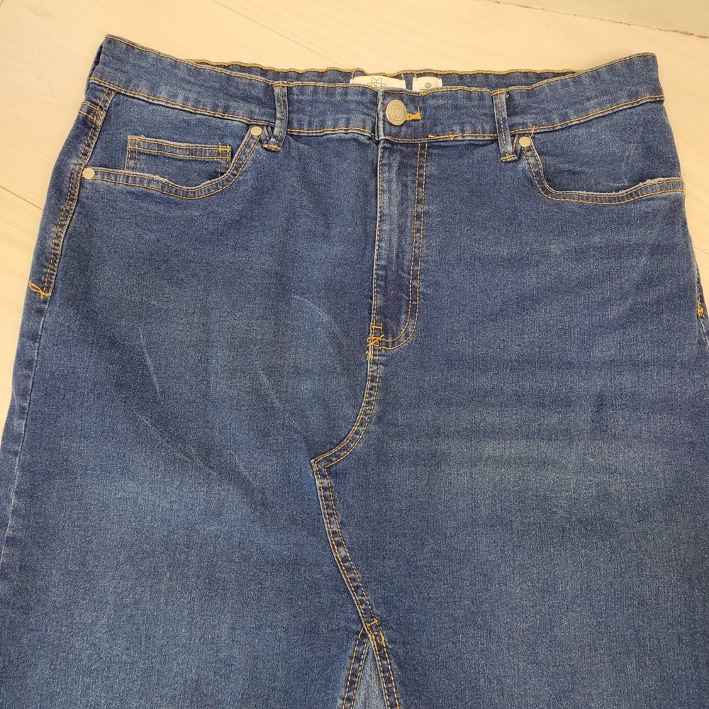 Serra Womens Denim Midi Skirt Medium Wash Blue Raw Hem Size Large High Rise Boho